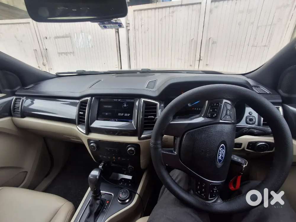 Ford Endeavour Titanium Plus 2016