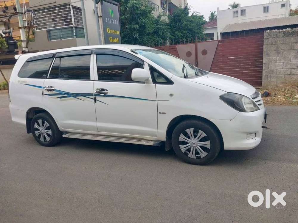 Toyota Innova 2004-2011 2.5 G4 Diesel 8-seater, 2006, Diesel