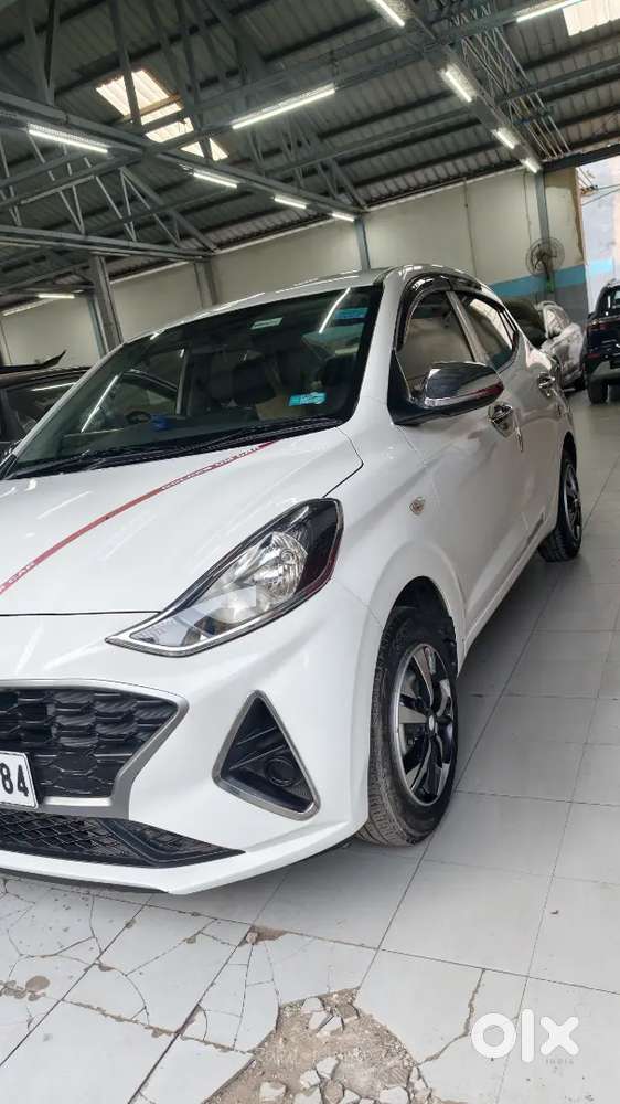 Hyundai Aura 2020 Petrol 29400 Km Driven