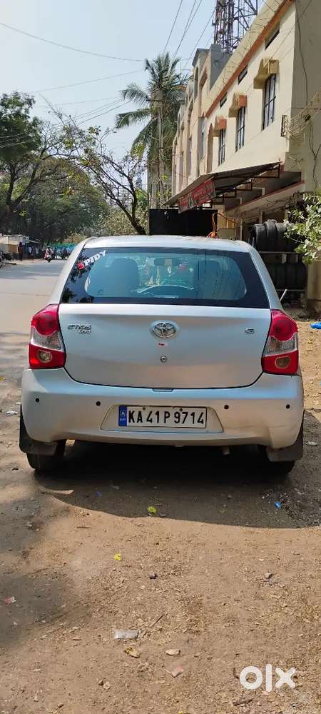 Toyota Etios Liva 2013 Petrol 100000 Km Driven