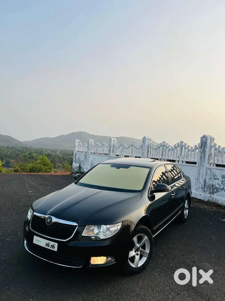 Skoda Superb 2013 Diesel Automatic  2nd Owner  Well Maintained