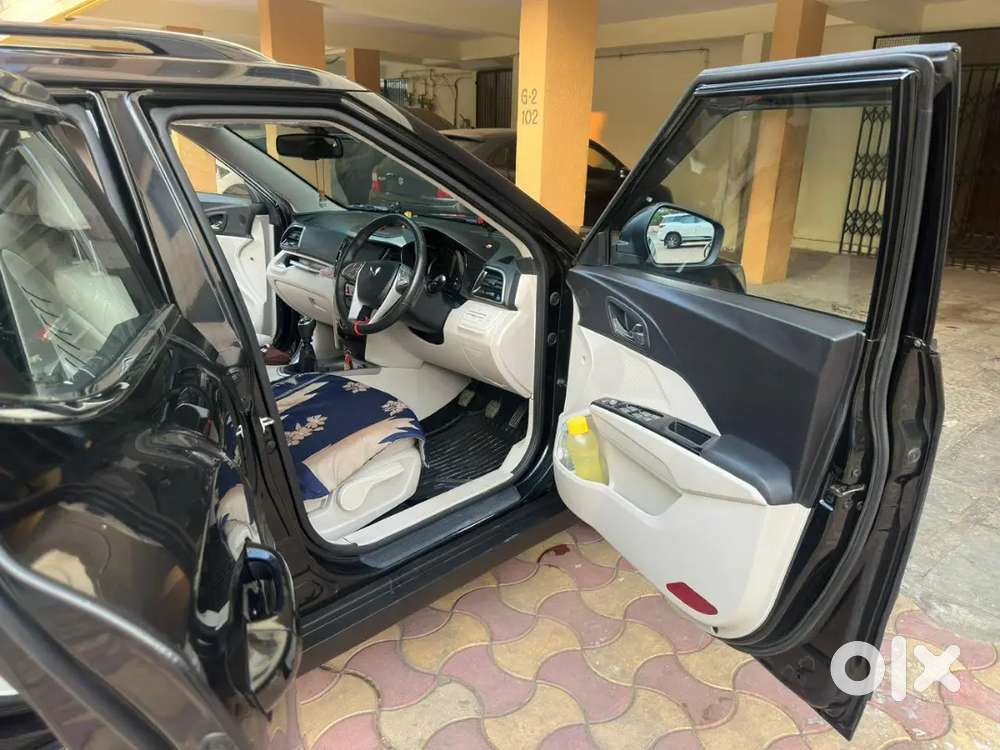 Mahindra Xuv300 W8(o) Diesel - Nov 2023  Excellent Condition