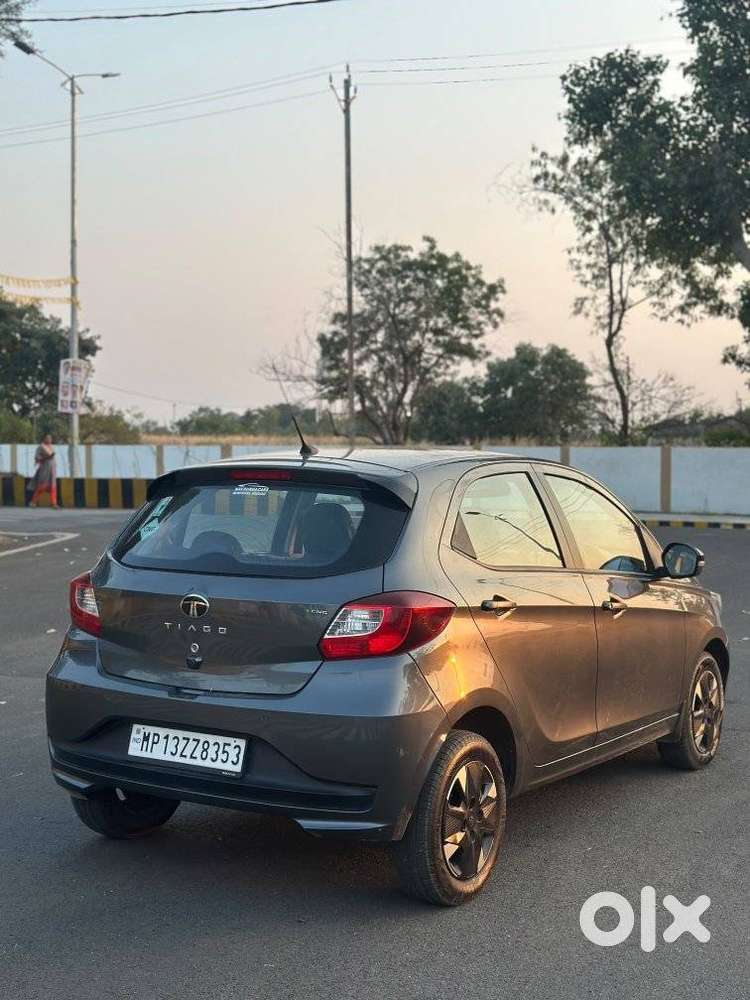 Tata Tiago 1.2 Revotron Xt Cng, 2025, Cng & Hybrids