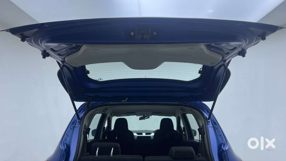 Renault Triber Rxz Easy-r Amt, 2021, Petrol
