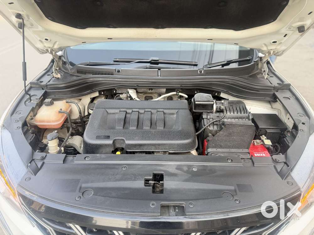 Mahindra Xuv700 2.2 Ax 7 Diesel At Luxury Pack Str, 2022, Diesel