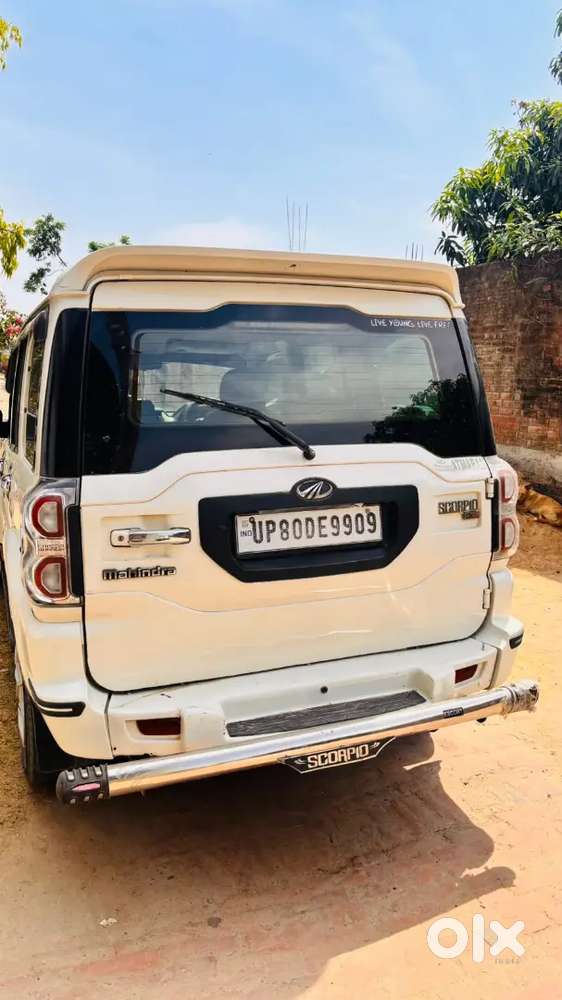 Mahindra Scorpio S6 Plus 2015