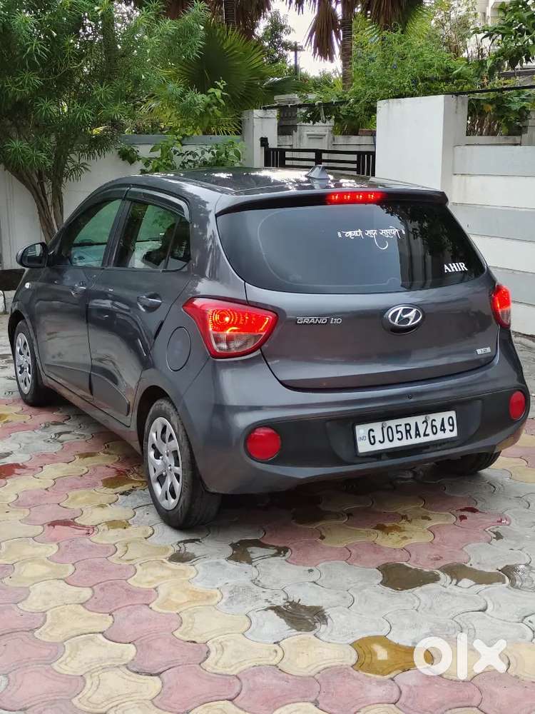 Hyundai Grand I10 2017 Cng & Hybrids Well Maintained