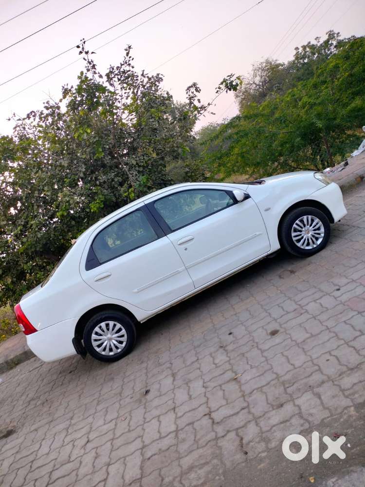 Toyota Etios Xclusive Petrol, 2011, Petrol