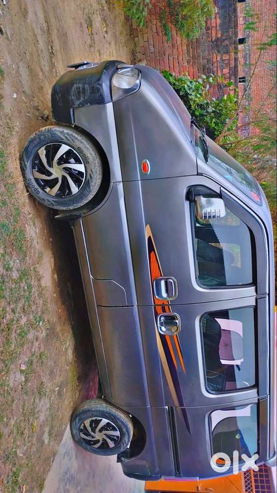 Maruti-suzuki Eeco 5-seater 2023
