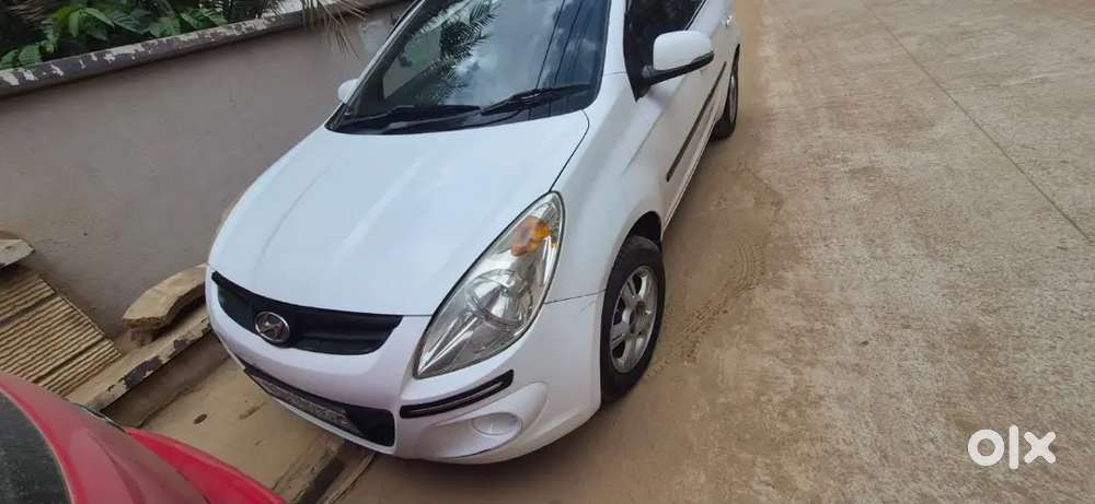 Hyundai I20 Sportz Crdi 2011