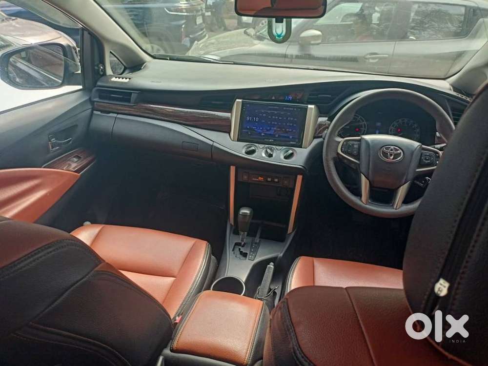 Toyota Innova Crysta 2.7 Gx Limited Edition At 7 Str, 2017, Petrol