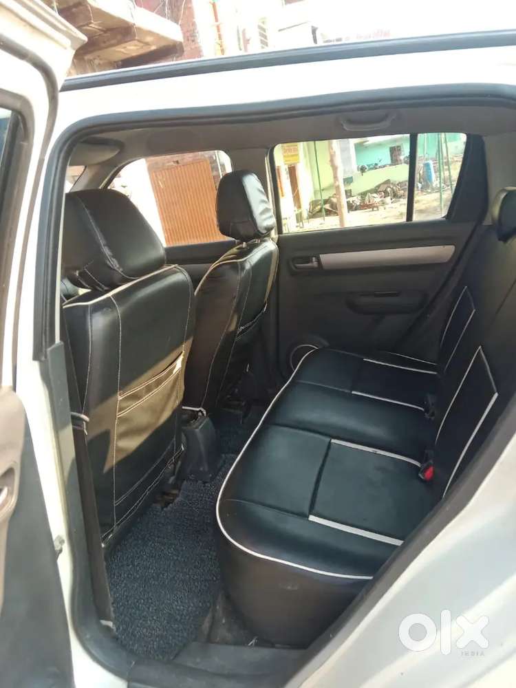 Maruti Suzuki Swift 2010