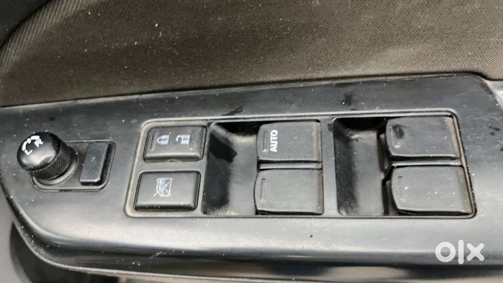 Maruti Suzuki Swift 1.2 Vxi (o), 2016, Petrol