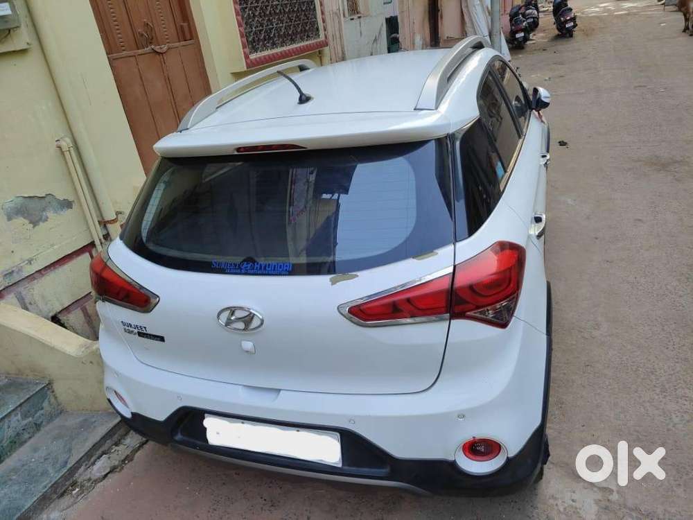 Hyundai I20 Active 2017 Petrol Well Maintained