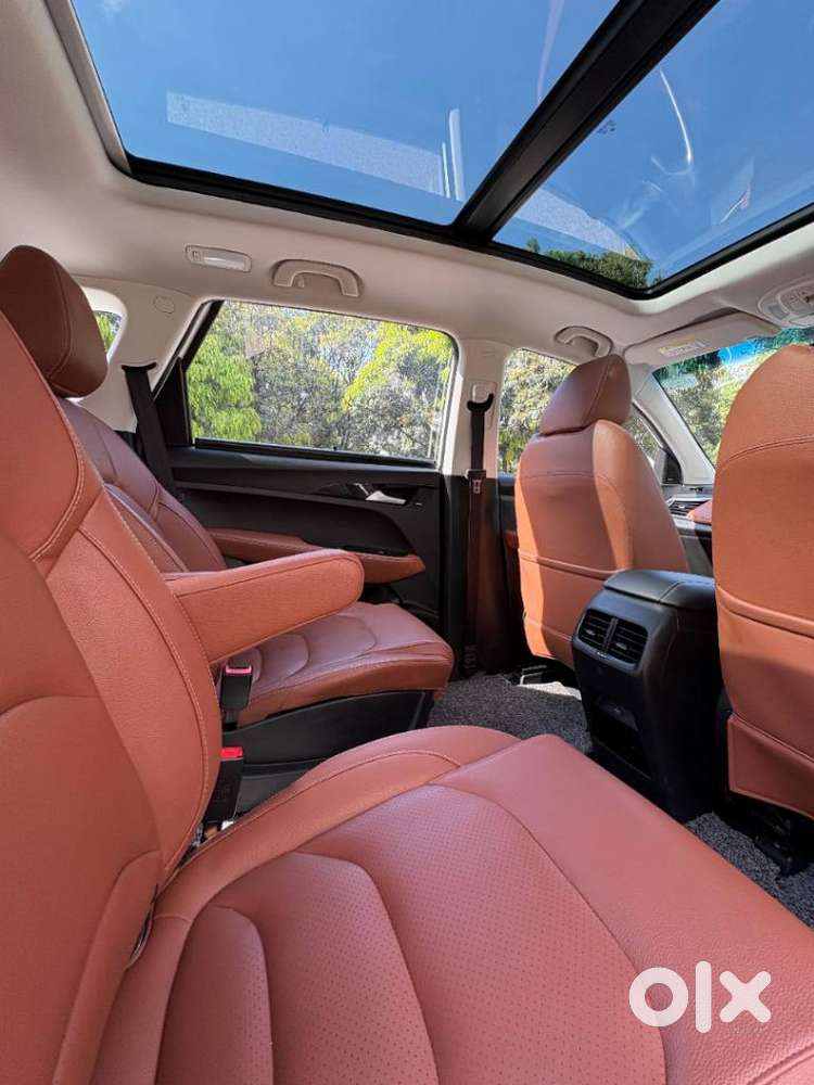 Mg Hector Plus 1.5 Sharp Turbo Cvt 6 Str, 2022, Petrol