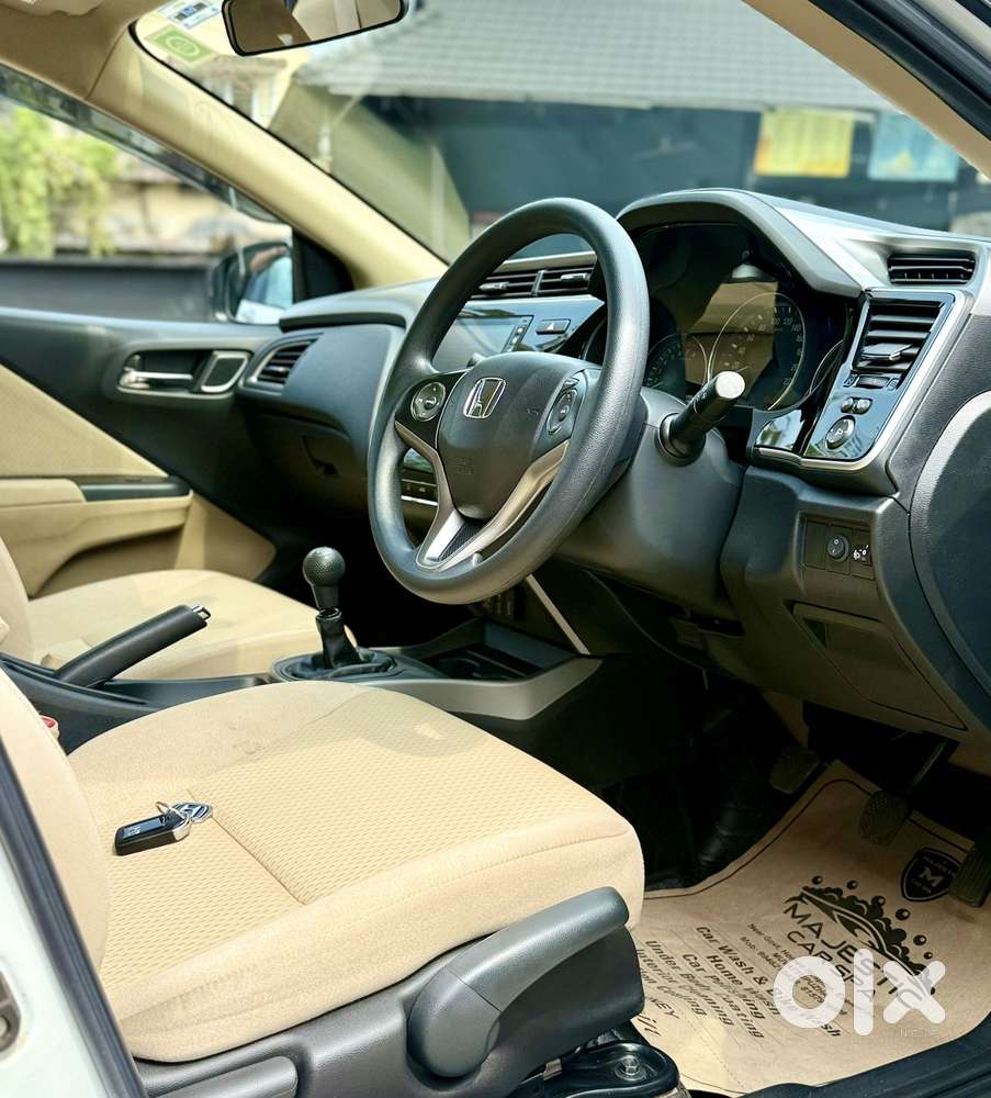 Honda City V Mt Exclusive, 2022, Petrol