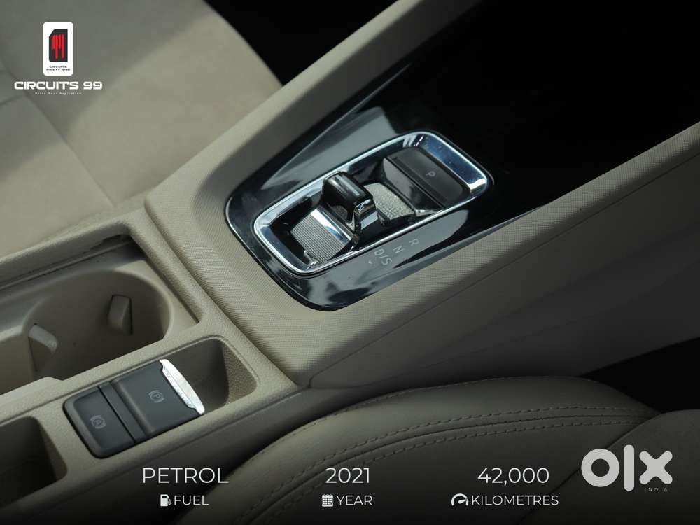 Skoda Octavia 2.0 Style Tsi At, 2021, Petrol