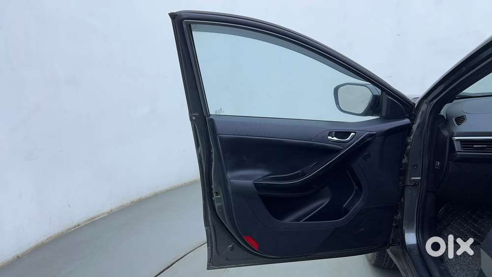 Tata Nexon Fearless Plus S 1.2 Revotron Petrol 7 Dca Dt, 2024, Petro..