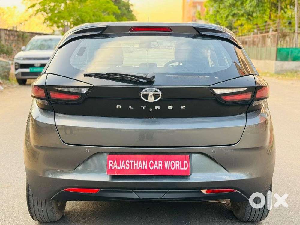 Tata Altroz, 2022, Petrol