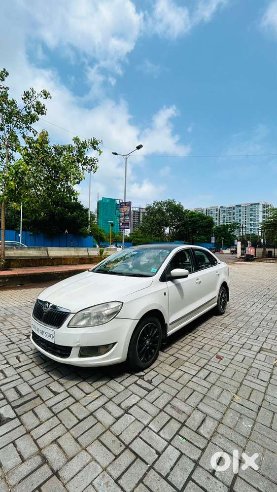 Skoda Rapid Elegance 2016 Petrol