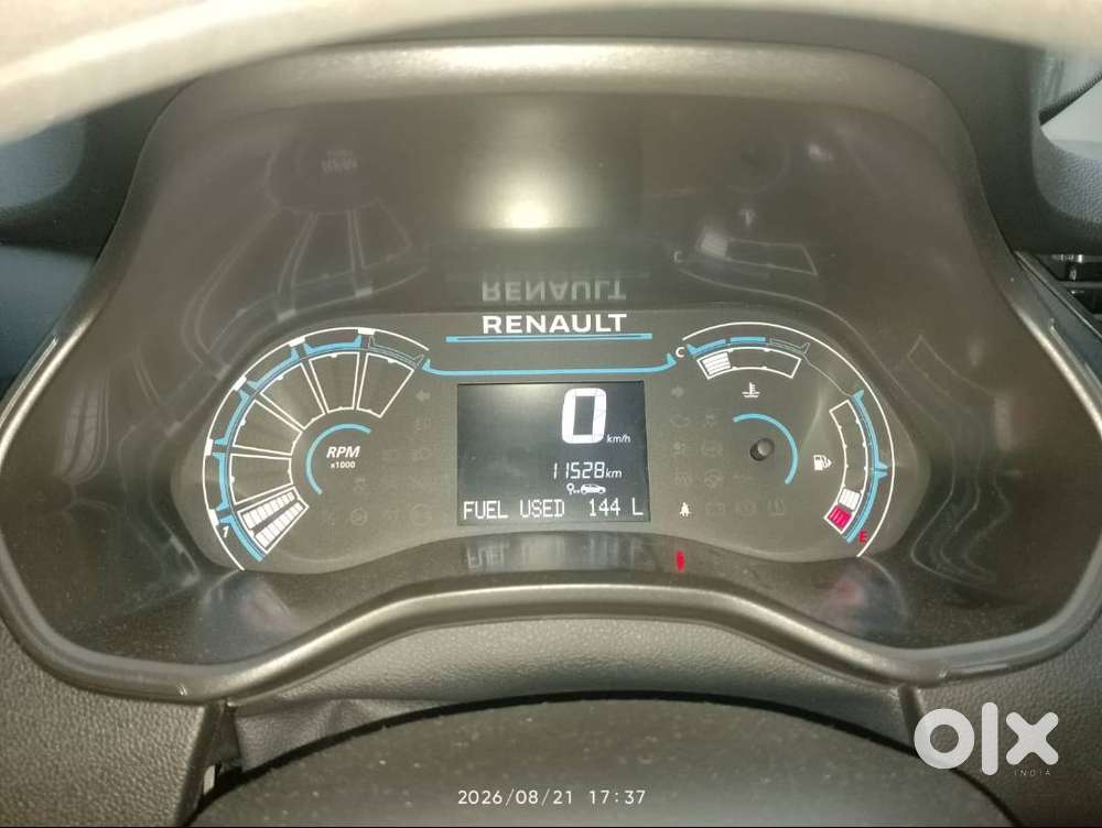 Renault Triber Rxl 2025