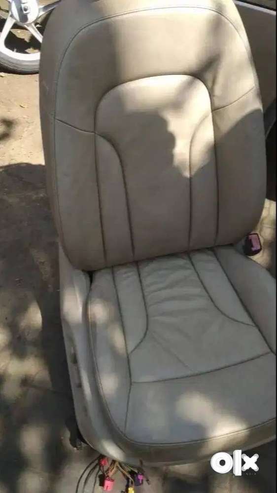 Automatic Electric Car/Van Seat button controls - Photo 2