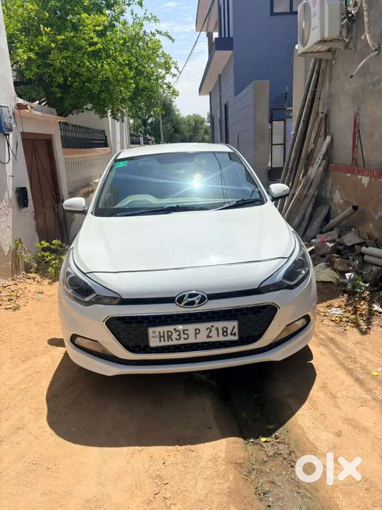 Hyundai I20 2018 Diesel Well Maintained Top Model Push Button Start