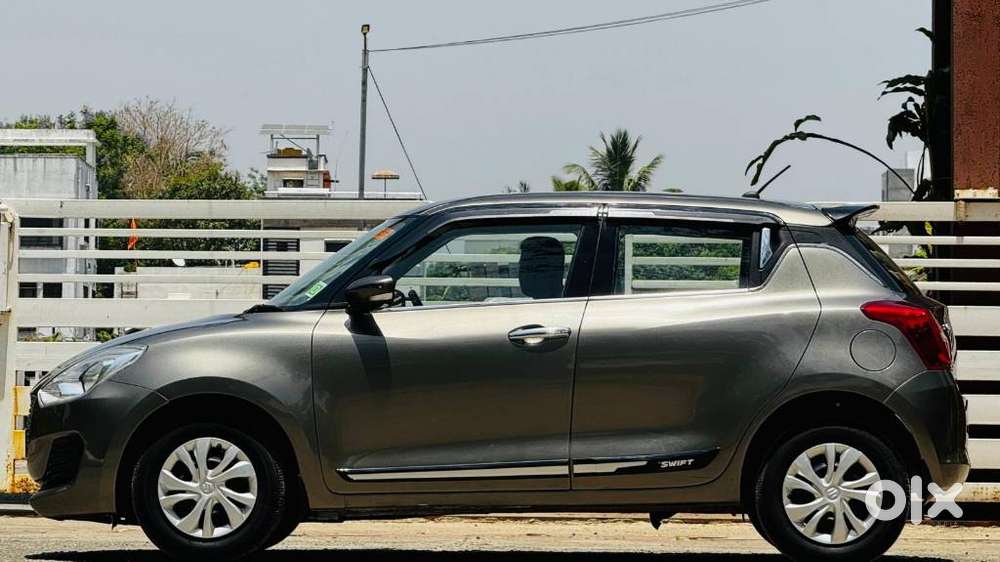 Maruti Suzuki Swift 2018 Vxi, 2019, Petrol