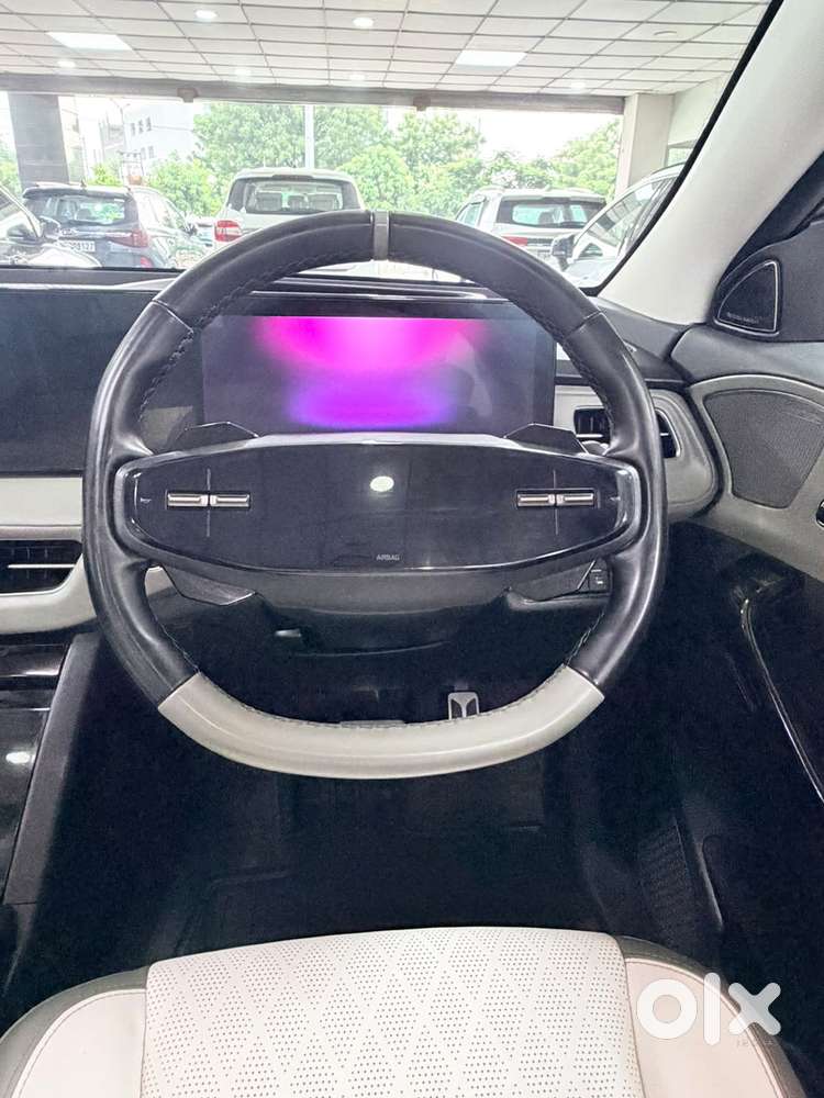 Mahindra Xev 9e Pack Three (top Model), 2025, Electric