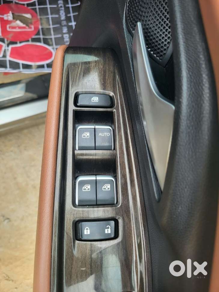 Mg Hector Sharp Pro 1.5 Turbo Cvt Dual Tone, 2023, Petrol