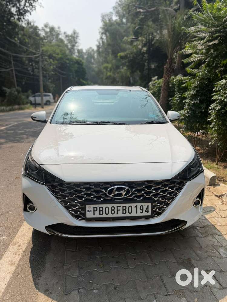 Hyundai New Verna 2022 Petrol Automatic