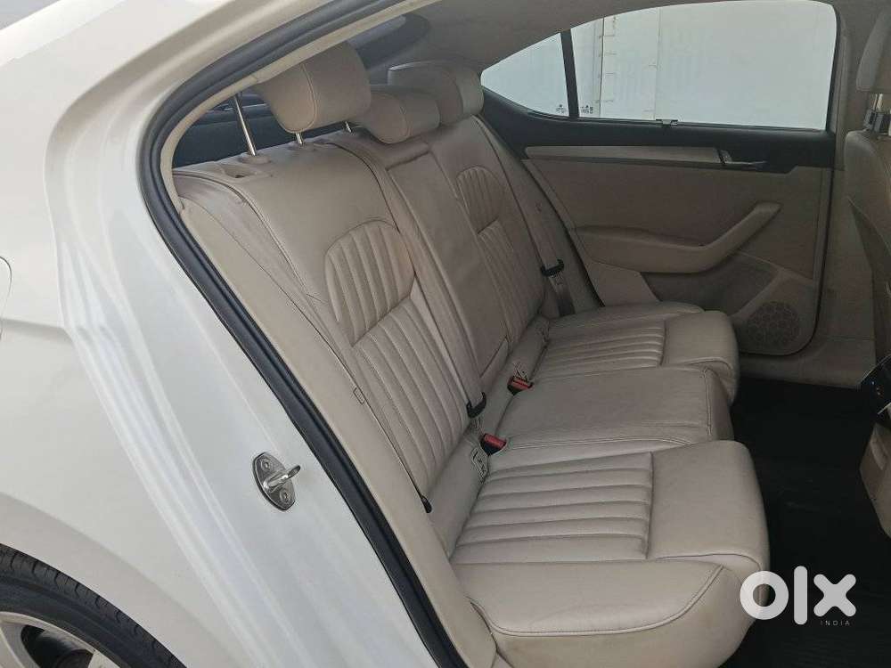 Skoda Superb Style 1.8, 2018, Petrol