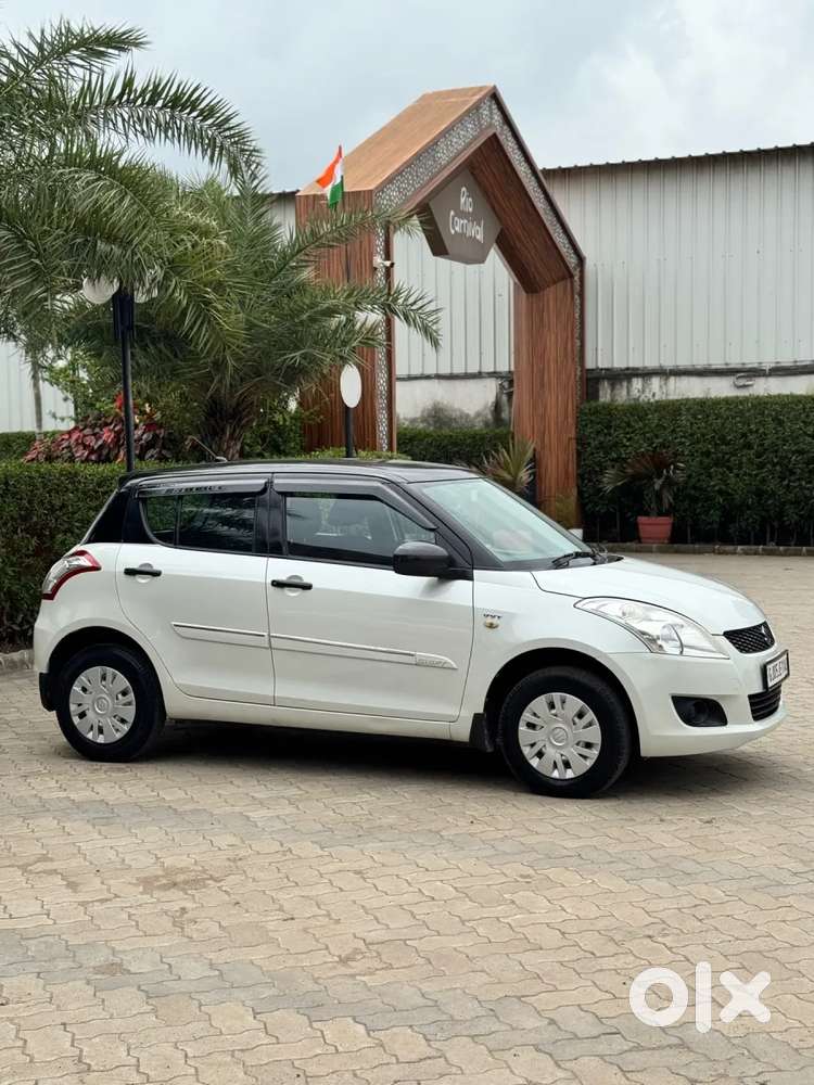 Maruti Suzuki Swift Vxi, 2013, Petrol