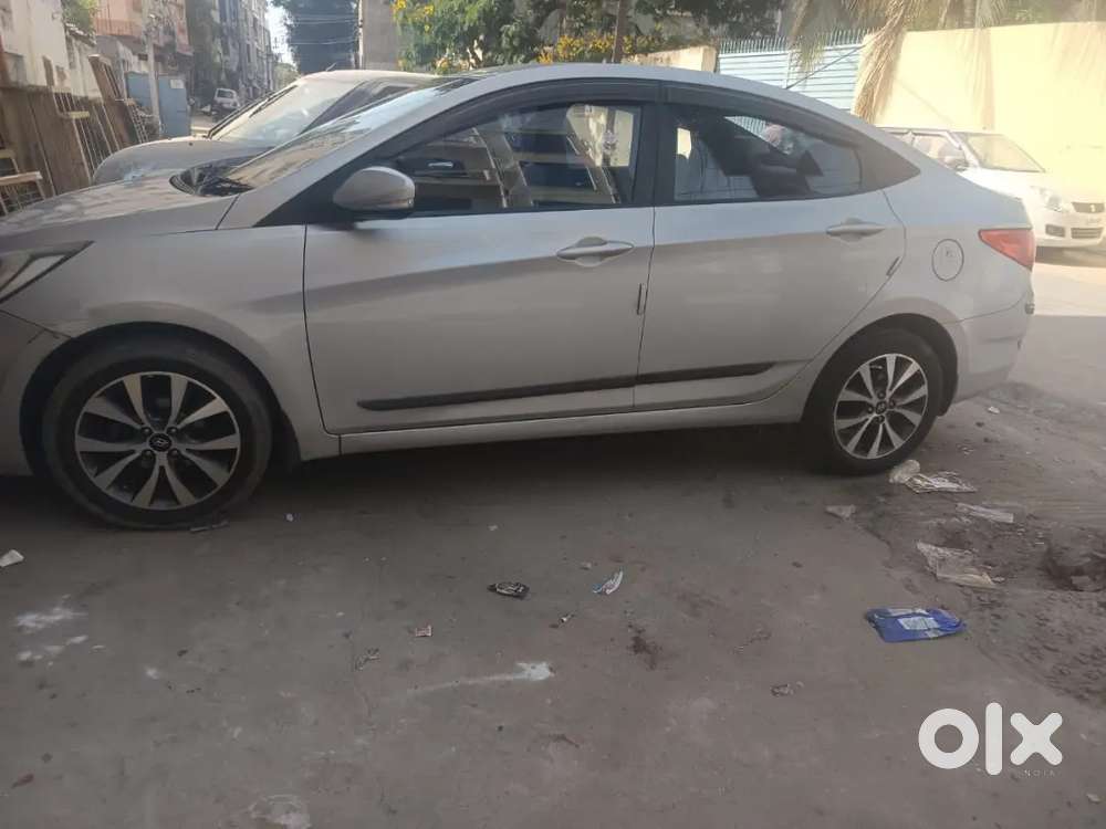 Hyundai Verna 2013 Petrol 100000 Km Driven