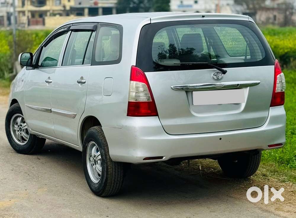 Innova 2012  Well Maintained
