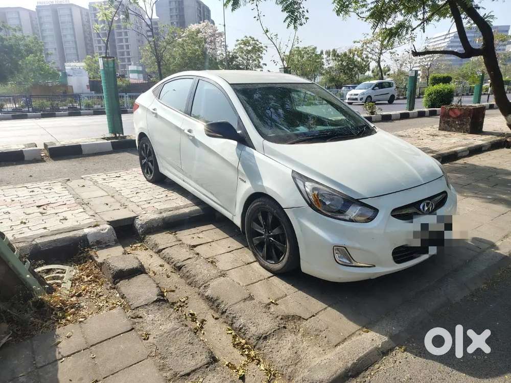 Hyundai Verna 2012