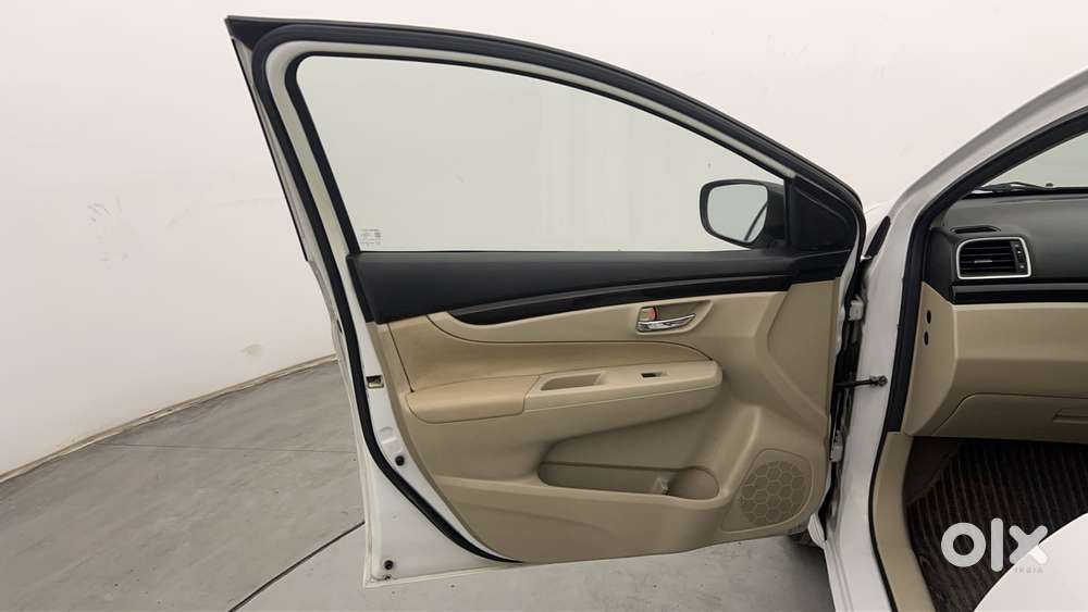 Maruti Suzuki Ciaz Zxi, 2015, Petrol