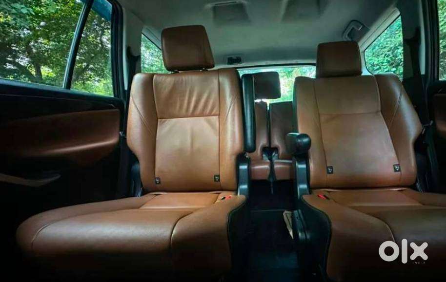 Toyota Innova Crysta 2.7 Zx At, 2022, Petrol