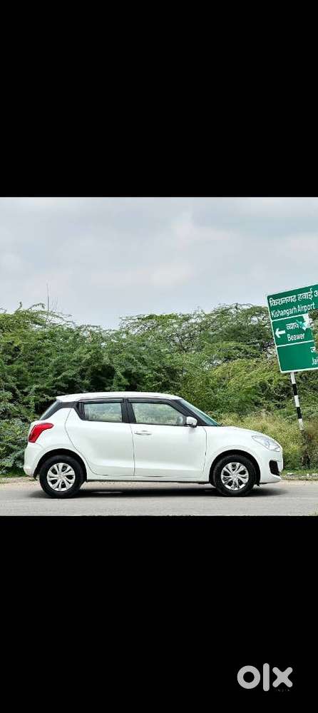Maruti Suzuki Swift Vxi + Manual, 2019, Petrol