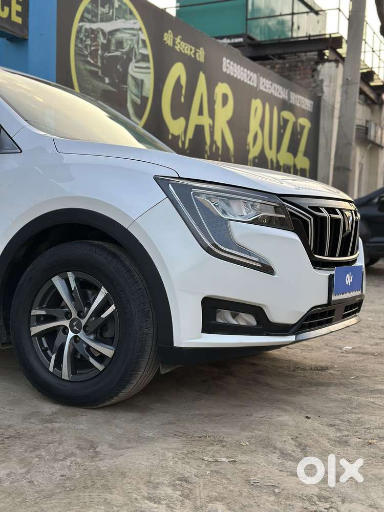 Mahindra Xuv700 2.2 Ax 5 Diesel At Str, 2022, Diesel