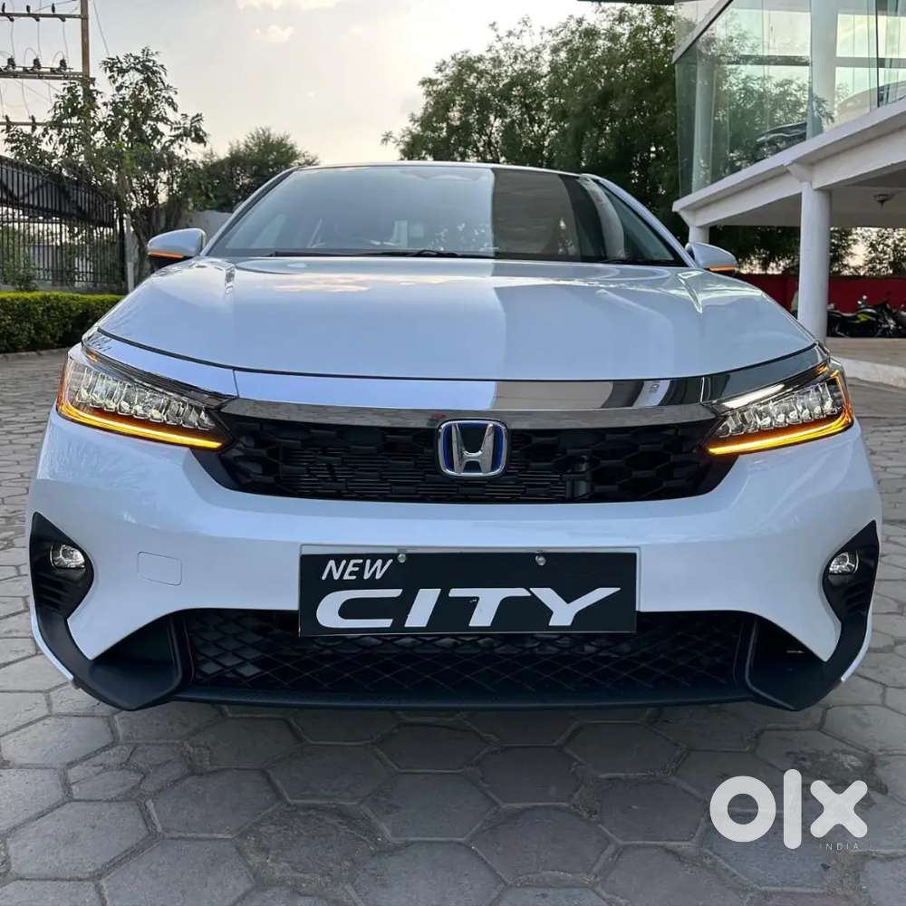 Honda City Zx 2025 Petrol Well Maintained