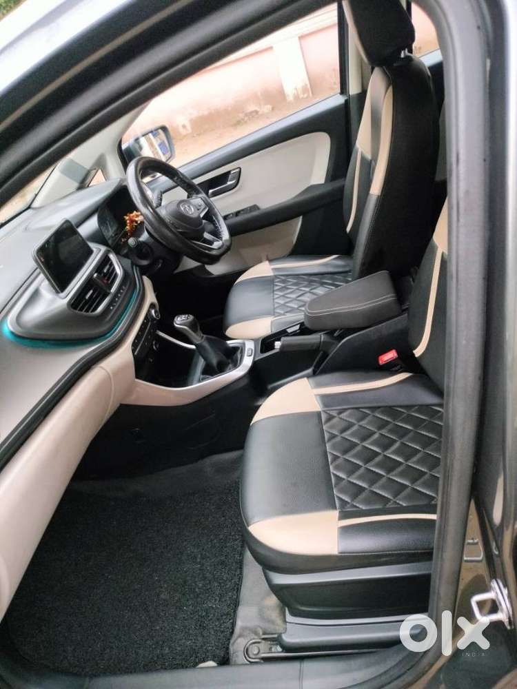 Tata Altroz Xza Plus (o) (s), 2021, Petrol