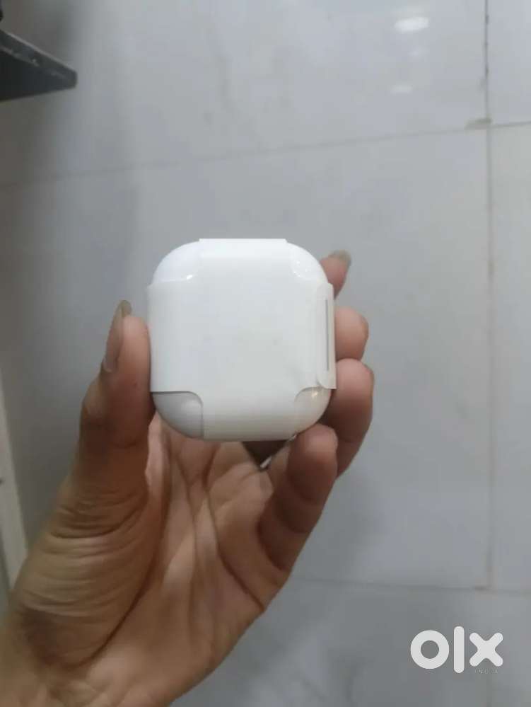 Apple airpods 4 non active without box with one year apple warranty