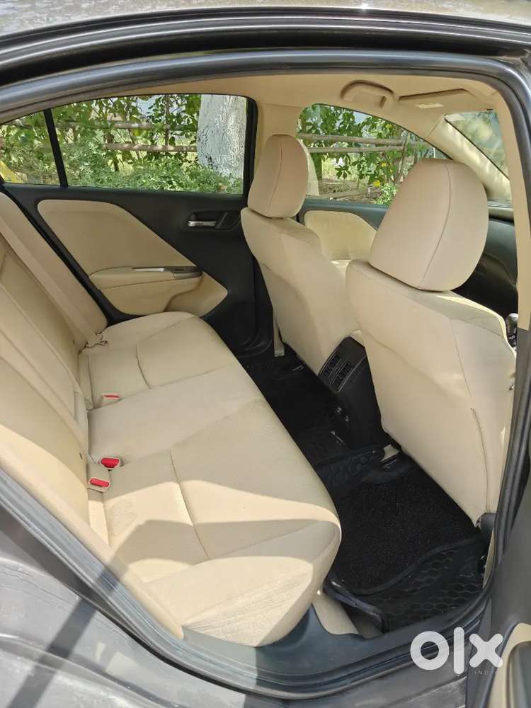 2016 Honda City 1.5 Petrol Manual 68000 Km 2nd Owner