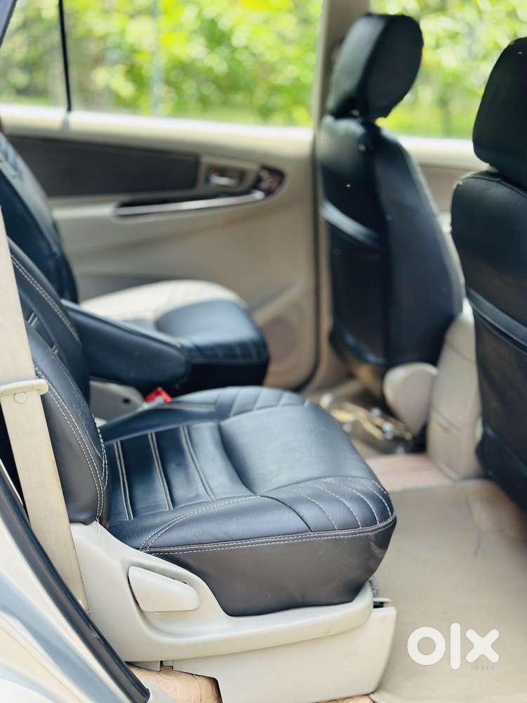 Toyota Innova 2.5 V 7 Str, 2012, Diesel