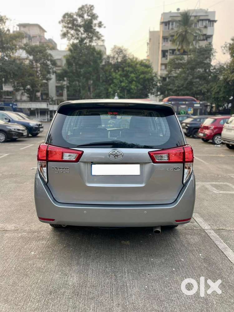 Toyota Innova Crysta