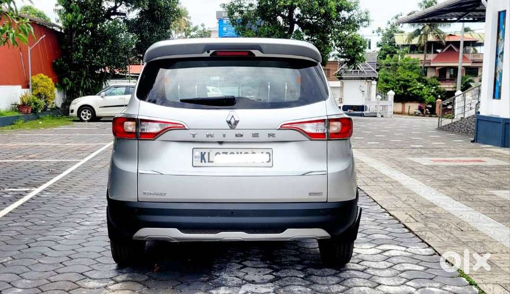 Renault Triber Rxz Easy-r Amt, 2021, Petrol