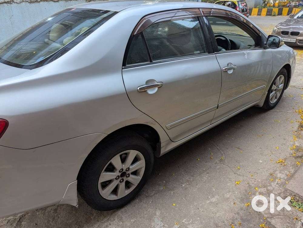 Toyota Corolla Altis 2010-2013 1.8 J, 2010, Petrol