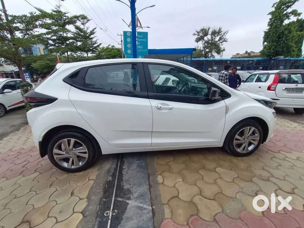 Tata Altroz Xz, 2020, Petrol