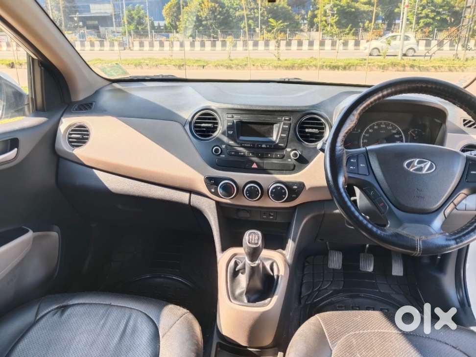 Hyundai Grand I10 Sportz, 2016, Petrol